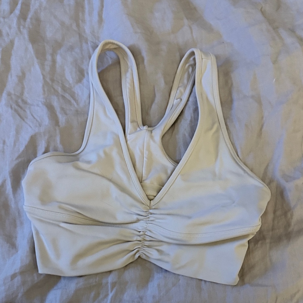 ALO Yoga Cream Sports Bra